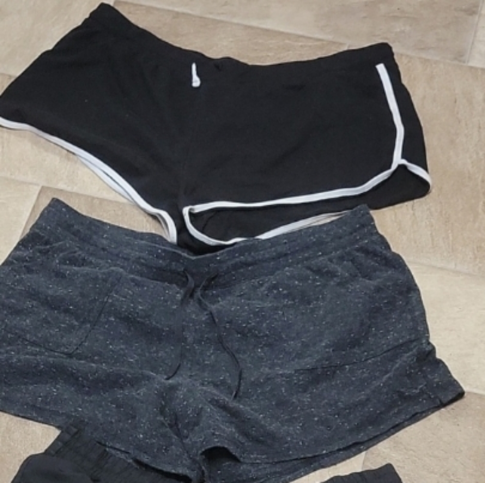 2 pair of soffee shorts